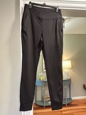 Halara Jogger Pants - Black L